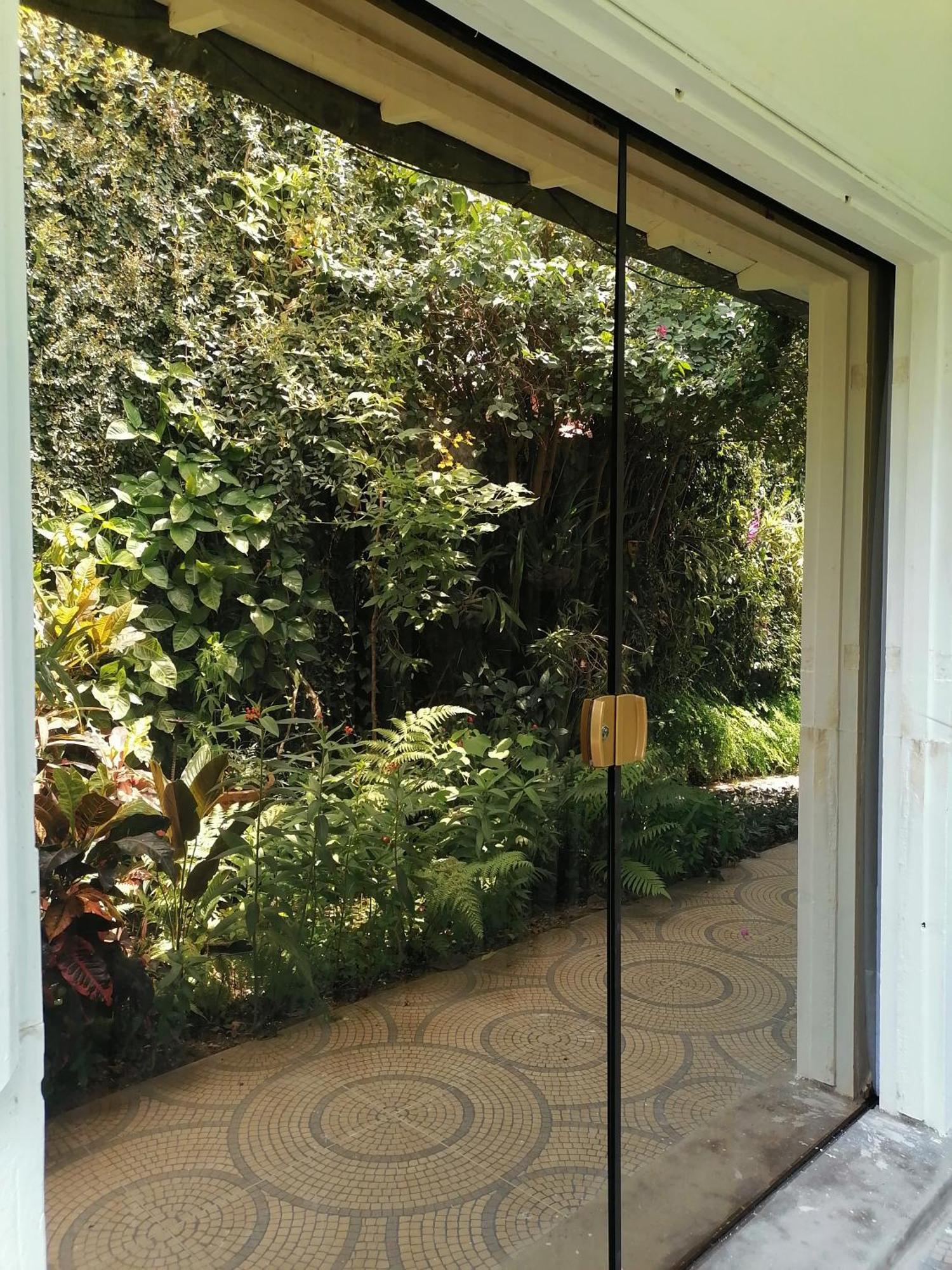 Granados Bed & Breakfast Asuncion Exterior photo
